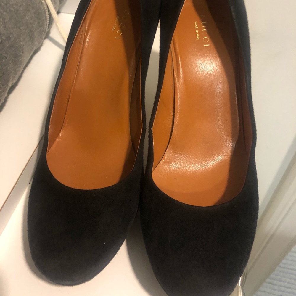 Gucci shoes suede great condition slightly worn - Picture 1 of 6